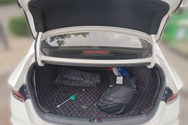Used Hyundai Lafesta 2019 280TGDi Smart Speed Version China VI Standard Trunk