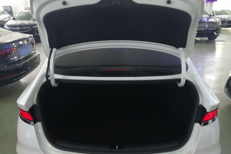 Used Hyundai Lafesta 2019 280TGDi Sport Edition China VI Trunk