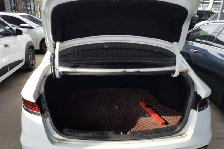Used Hyundai Lafesta 2019 280TGDi Smart Speed Version China V Standard Trunk