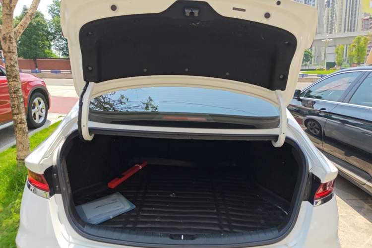 Used Hyundai Lafesta 2019 280TGDi Smart Speed Version China V Standard Trunk