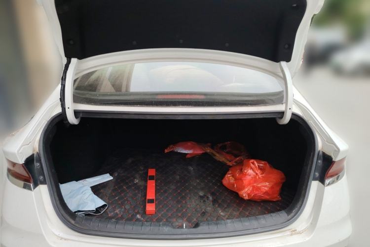 Used Hyundai Lafesta 2019 280TGDi Smart Speed Version China VI Standard Trunk