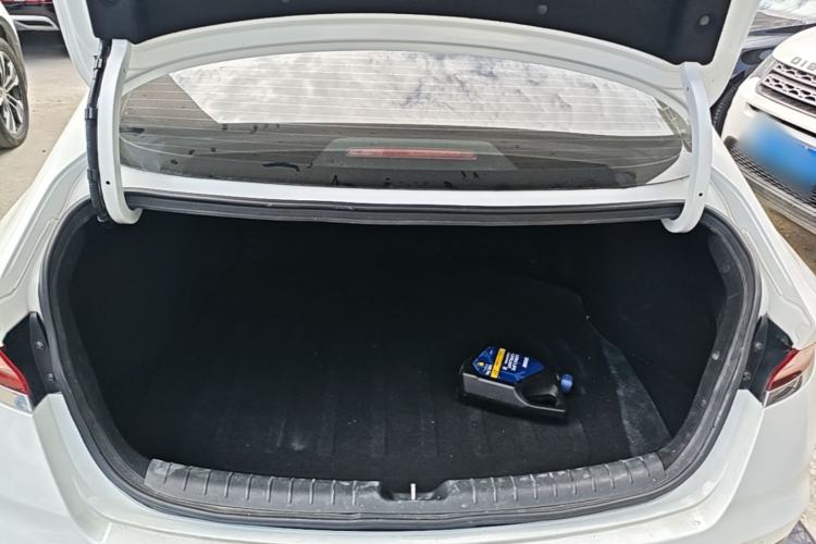 Used Hyundai Lafesta 2019 280TGDi Sport Edition China VI Trunk