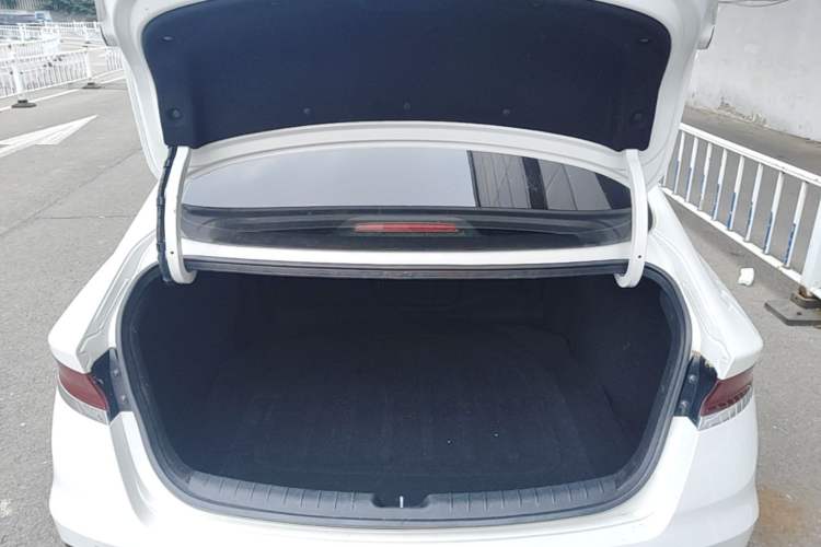 Used Hyundai Lafesta 2019 280TGDi Sport Edition China V Standard Trunk