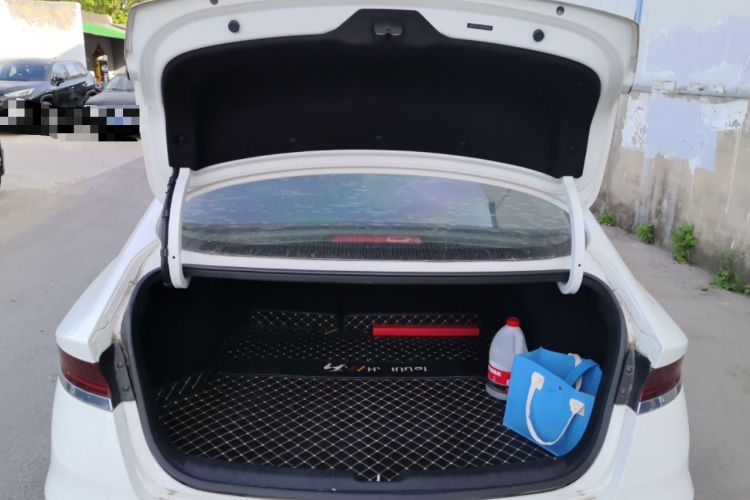 Used Hyundai Lafesta 2019 280TGDi Smart Speed Version China VI Standard Trunk