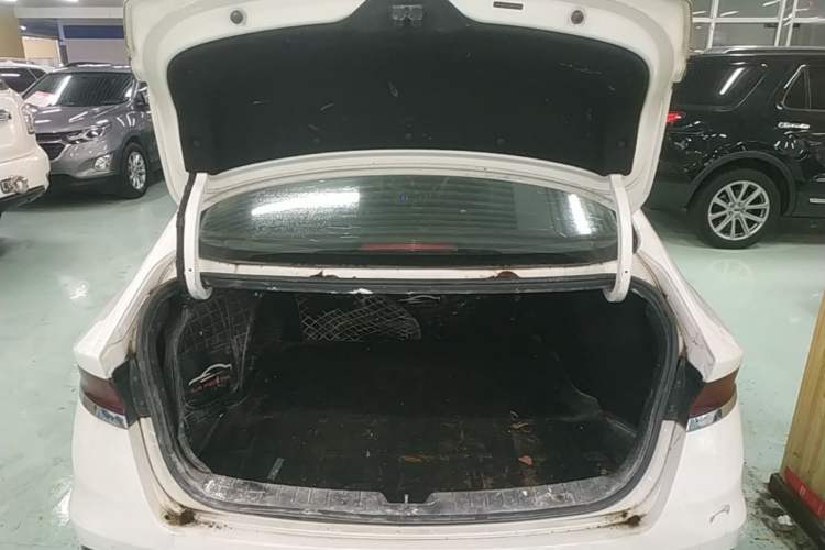 Used Hyundai Lafesta 2019 280TGDi Sport Edition China V Standard Trunk