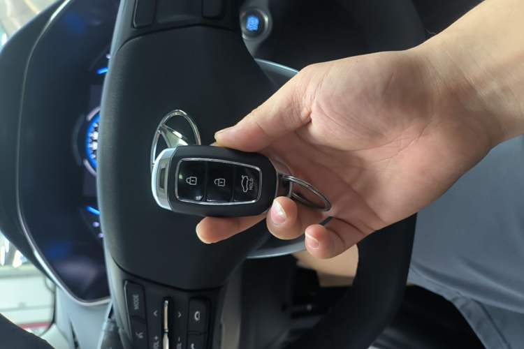 Used Hyundai Lafesta 2019 280TGDi Smart Speed Version China VI Standard Vehicle Key