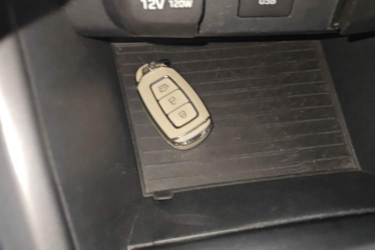 Used Hyundai Lafesta 2019 280TGDi Sport Edition China VI Vehicle Key