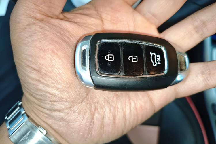 Used Hyundai Lafesta 2019 280TGDi Smart Speed Version China VI Standard Vehicle Key