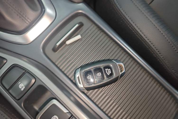 Used Hyundai Lafesta 2019 280TGDi Smart Speed Version China VI Standard Vehicle Key