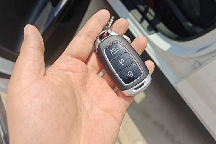 Used Hyundai Lafesta 2019 280TGDi Smart Speed Version China VI Standard Vehicle Key