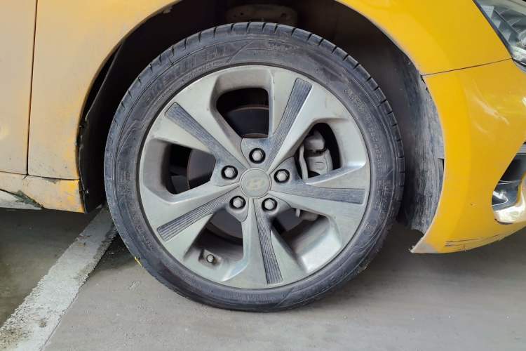 Used Hyundai Lafesta 2019 280TGDi Sport Edition China VI Right Front Wheel Hub