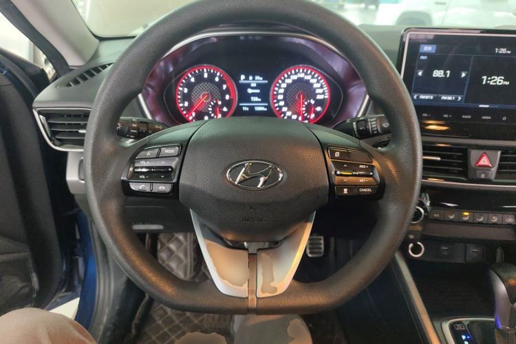 Used Hyundai Lafesta 2019 240TGDi Sport Edition China V standard Steering Wheel