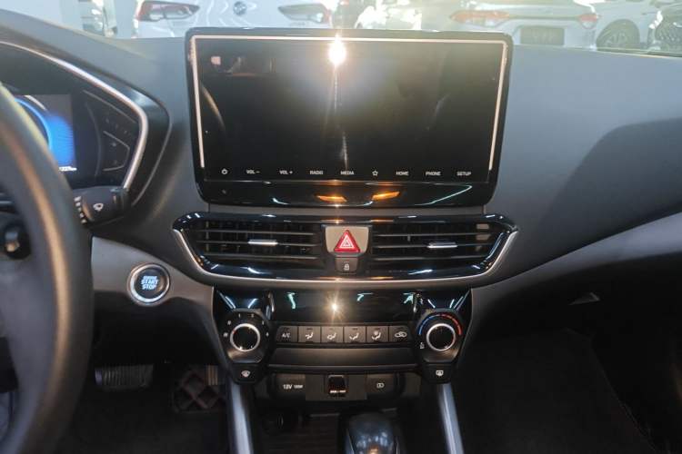 Used Hyundai Lafesta 2021 280TGDi GLX Elite Edition Audio And AC Panel