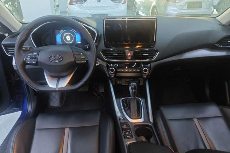 Used Hyundai Lafesta 2021 280TGDi GLX Elite Edition Center Console