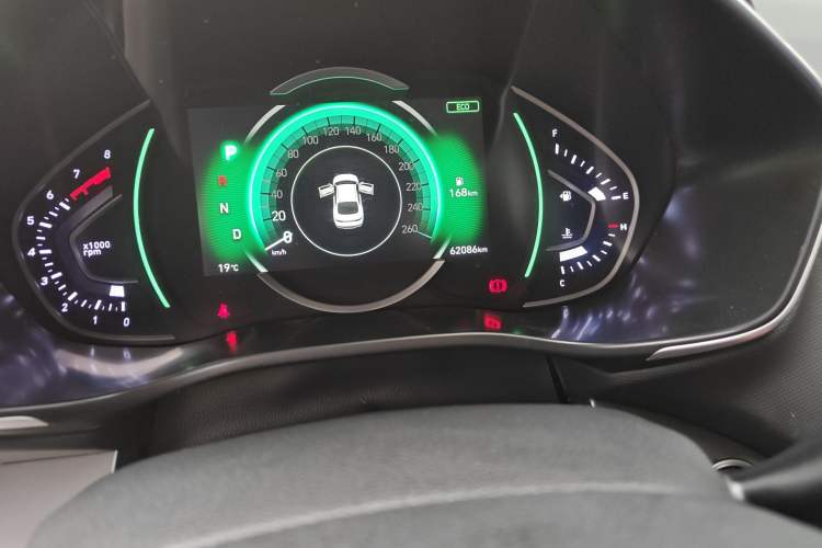 Used Hyundai Lafesta 2021 280TGDi DLX Luxury Edition Odometer Close Up