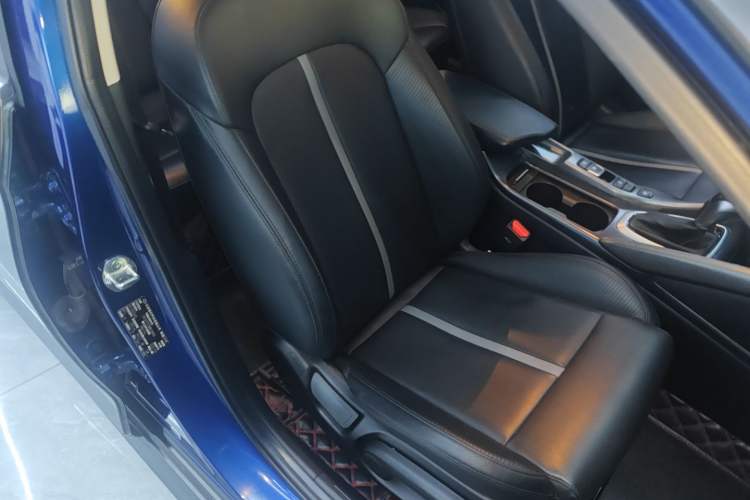 Used Hyundai Lafesta 2021 280TGDi GLX Elite Edition Right Front Seat