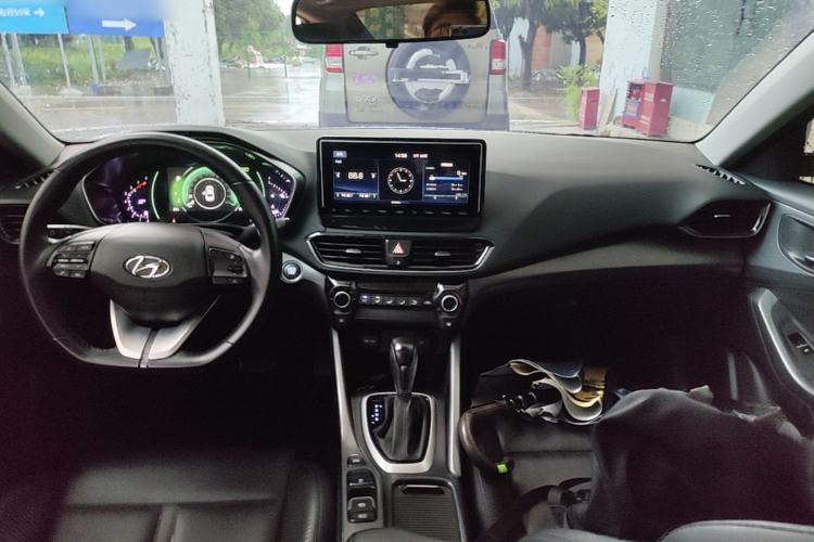 Used Hyundai Lafesta 2021 280TGDi GLX Elite Edition Center Console