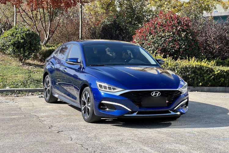 Used Hyundai Lafesta 2021 280TGDi DLX Luxury Edition Front Right 45 Deg