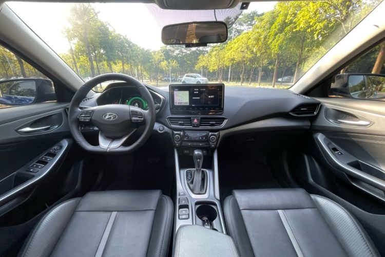Used Hyundai Lafesta 2021 280TGDi DLX Luxury Edition Interior 1