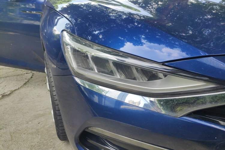 Used Hyundai Lafesta 2021 280TGDi DLX Luxury Edition Right Front Headlight