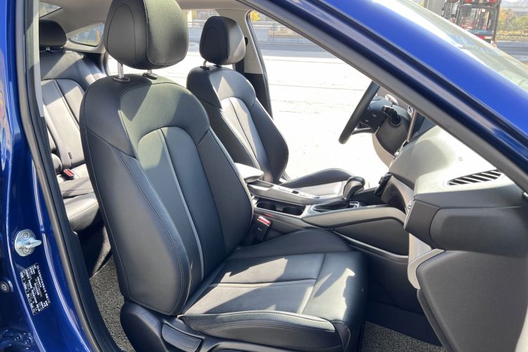 Used Hyundai Lafesta 2021 280TGDi DLX Luxury Edition Right Front Seat