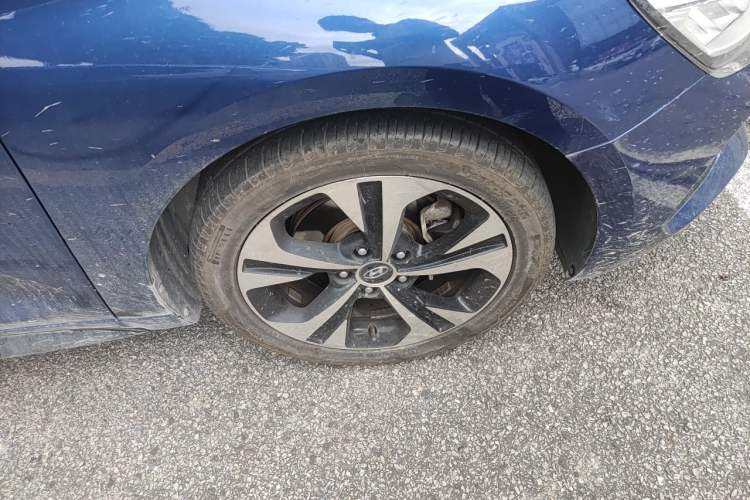 Used Hyundai Lafesta 2021 280TGDi DLX Luxury Edition Right Front Wheel Hub