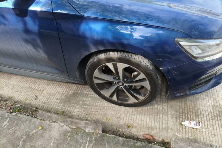 Used Hyundai Lafesta 2021 280TGDi GLX Elite Edition Right Front Wheel Hub