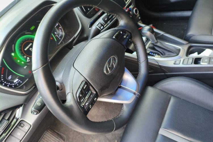 Used Hyundai Lafesta 2021 280TGDi GLX Elite Edition Steering Wheel