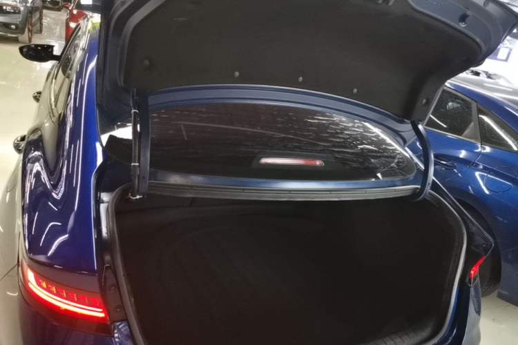 Used Hyundai Lafesta 2021 280TGDi DLX Luxury Edition Trunk