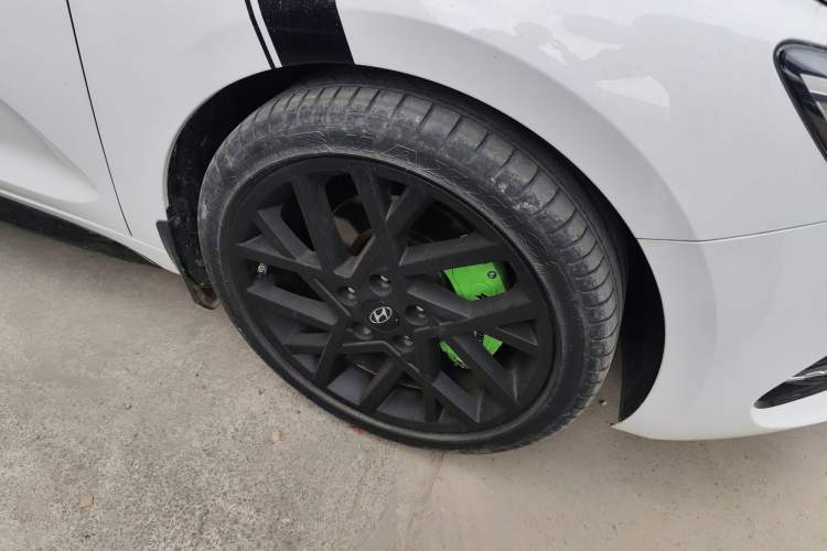 Used Hyundai Lafesta 2021 280TGDi Luxury Sport Enjoyment Edition Right Front Wheel Hub