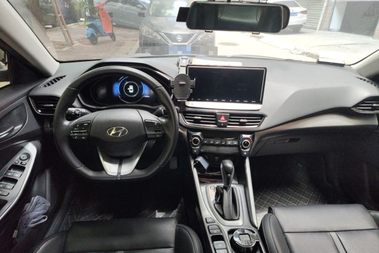 Used Hyundai Lafesta 2021 280TGDi GLX Elite Edition Center Console