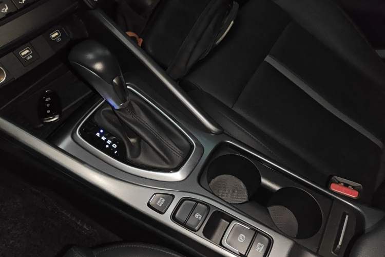 Used Hyundai Lafesta 2021 280TGDi GLX Elite Edition Gear Lever