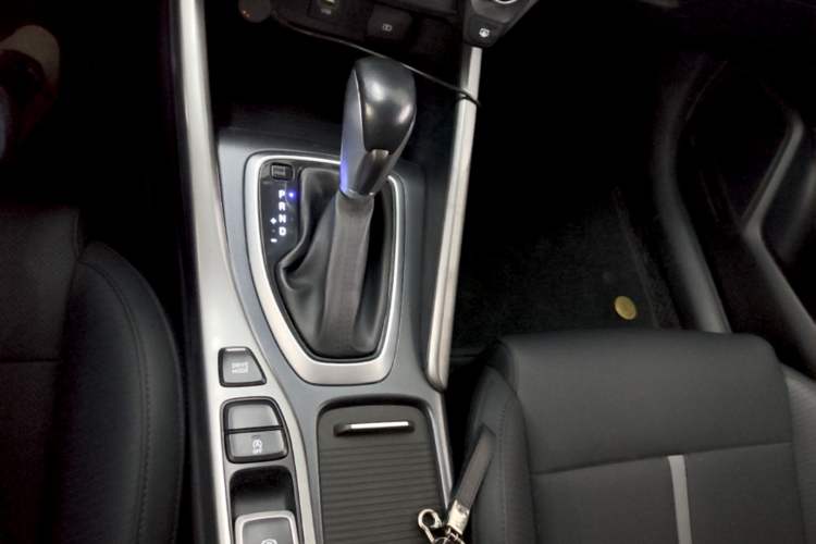 Used Hyundai Lafesta 2021 280TGDi GLX Elite Edition Gear Lever