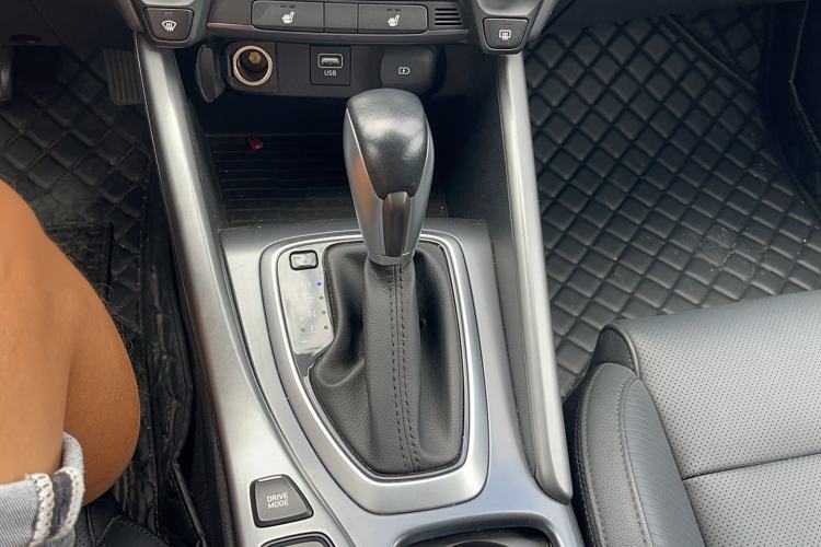 Used Hyundai Lafesta 2021 280TGDi DLX Luxury Edition Gear Lever