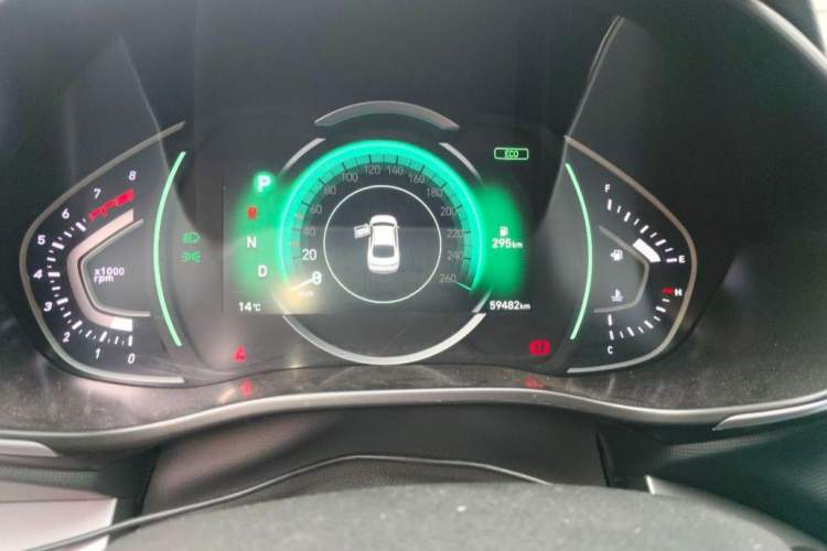 Used Hyundai Lafesta 2021 280TGDi GLX Elite Edition Odometer Close Up