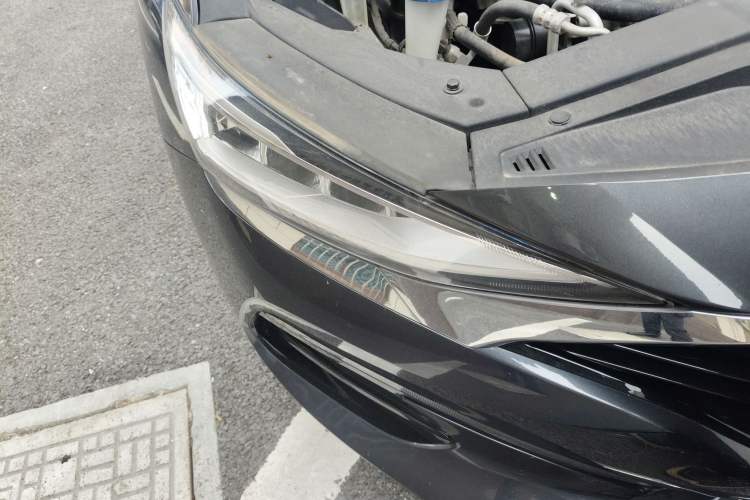 Used Hyundai Lafesta 2021 280TGDi GLX Elite Edition Right Front Headlight