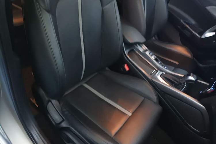 Used Hyundai Lafesta 2021 280TGDi GLX Elite Edition Right Front Seat