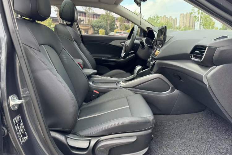 Used Hyundai Lafesta 2021 280TGDi GLX Elite Edition Right Front Seat