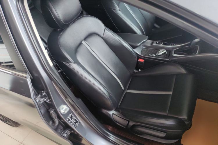 Used Hyundai Lafesta 2021 280TGDi Luxury Sport Enjoyment Edition Right Front Seat