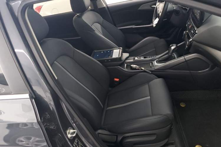 Used Hyundai Lafesta 2021 280TGDi GLX Elite Edition Right Front Seat