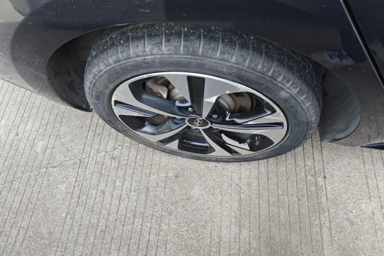 Used Hyundai Lafesta 2021 280TGDi GLX Elite Edition Right Rear Wheel Hub