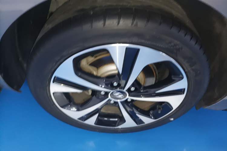 Used Hyundai Lafesta 2021 280TGDi GLX Elite Edition Right Rear Wheel Hub