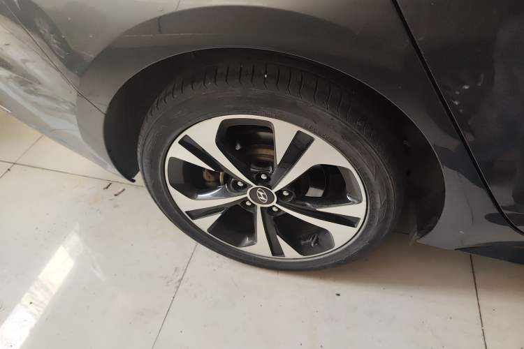 Used Hyundai Lafesta 2021 280TGDi DLX Luxury Edition Right Rear Wheel Hub