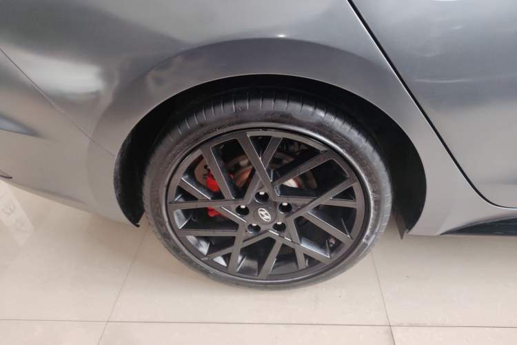 Used Hyundai Lafesta 2021 280TGDi Luxury Sport Enjoyment Edition Right Rear Wheel Hub