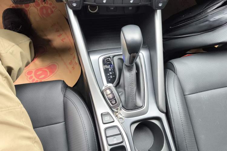 Used Hyundai Lafesta 2021 280TGDi DLX Luxury Edition Gear Lever