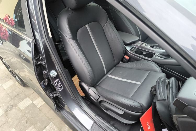 Used Hyundai Lafesta 2021 280TGDi DLX Luxury Edition Right Front Seat
