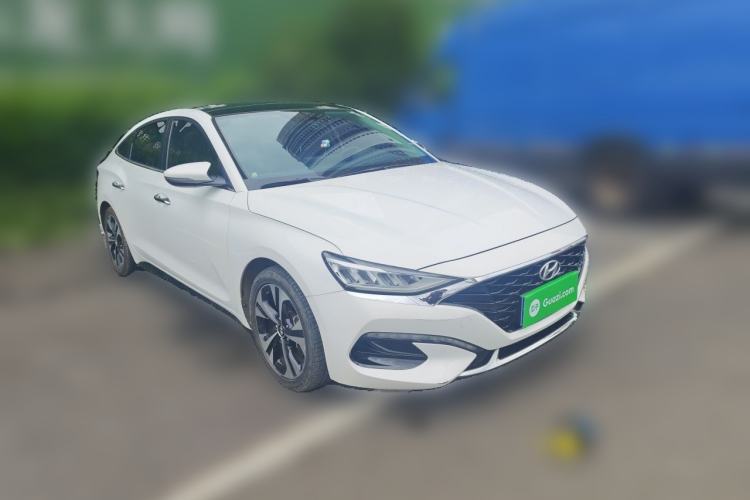 Used Hyundai Lafesta 2021 280TGDi DLX Luxury Edition Front Right 45 Deg