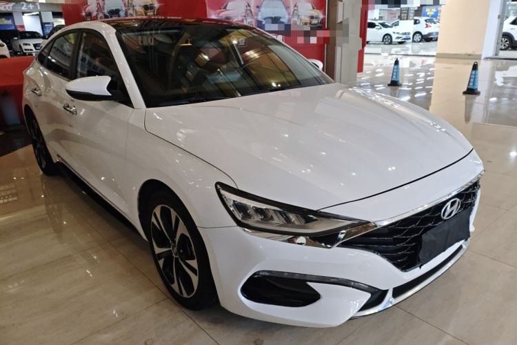Used Hyundai Lafesta 2021 280TGDi GLX Elite Edition Front Right 45 Deg