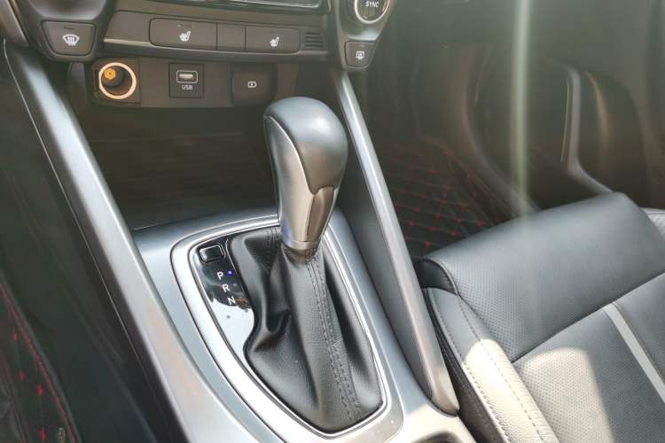 Used Hyundai Lafesta 2021 280TGDi DLX Luxury Edition Gear Lever