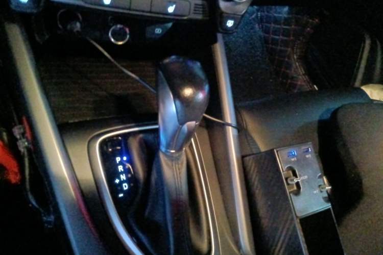 Used Hyundai Lafesta 2021 280TGDi DLX Luxury Edition Gear Lever